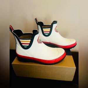 PENDLETON Woman’s Rain Boots - Size 8 - NEW $129